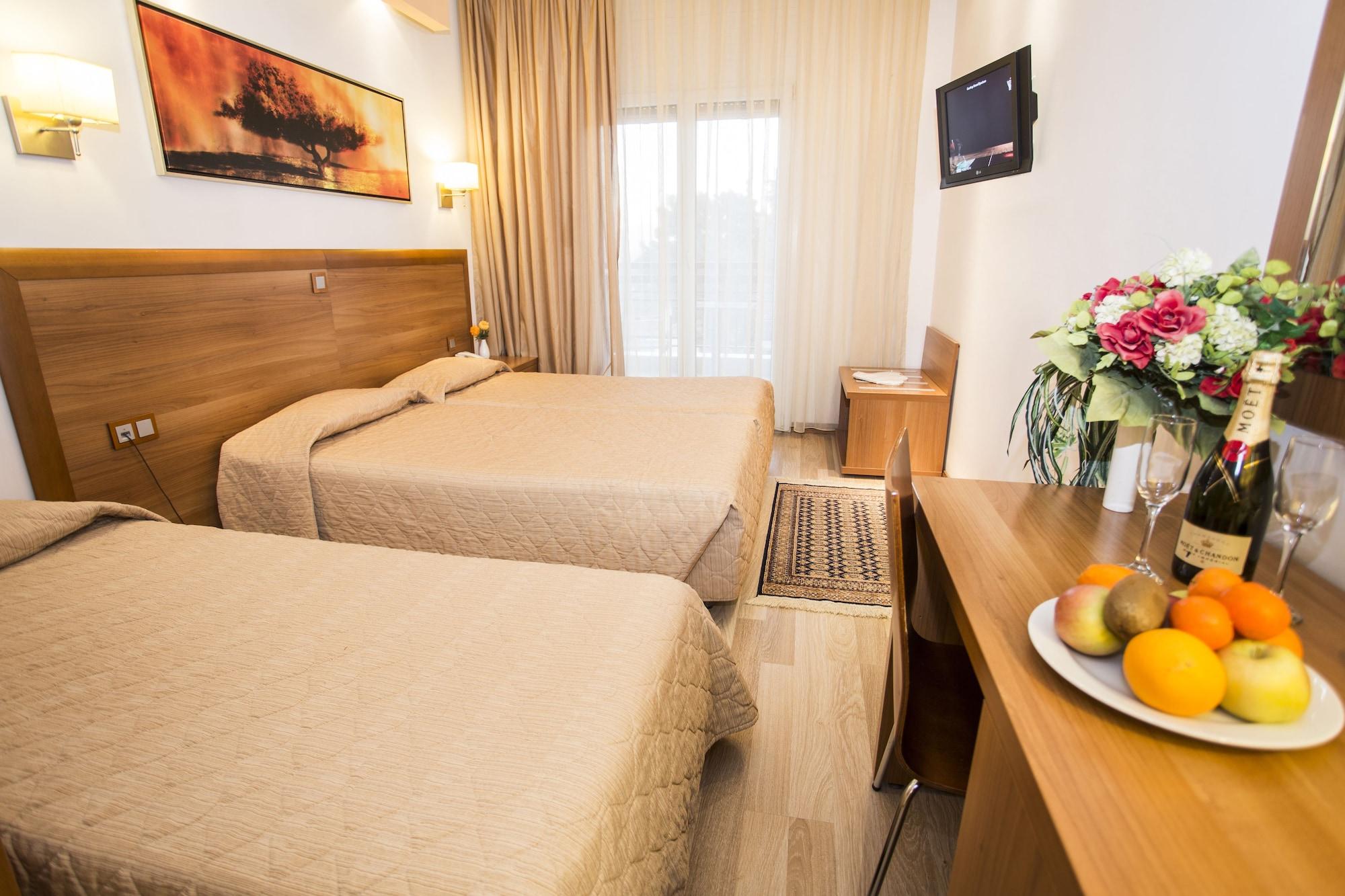 Pefka Hotel Солун Екстериор снимка