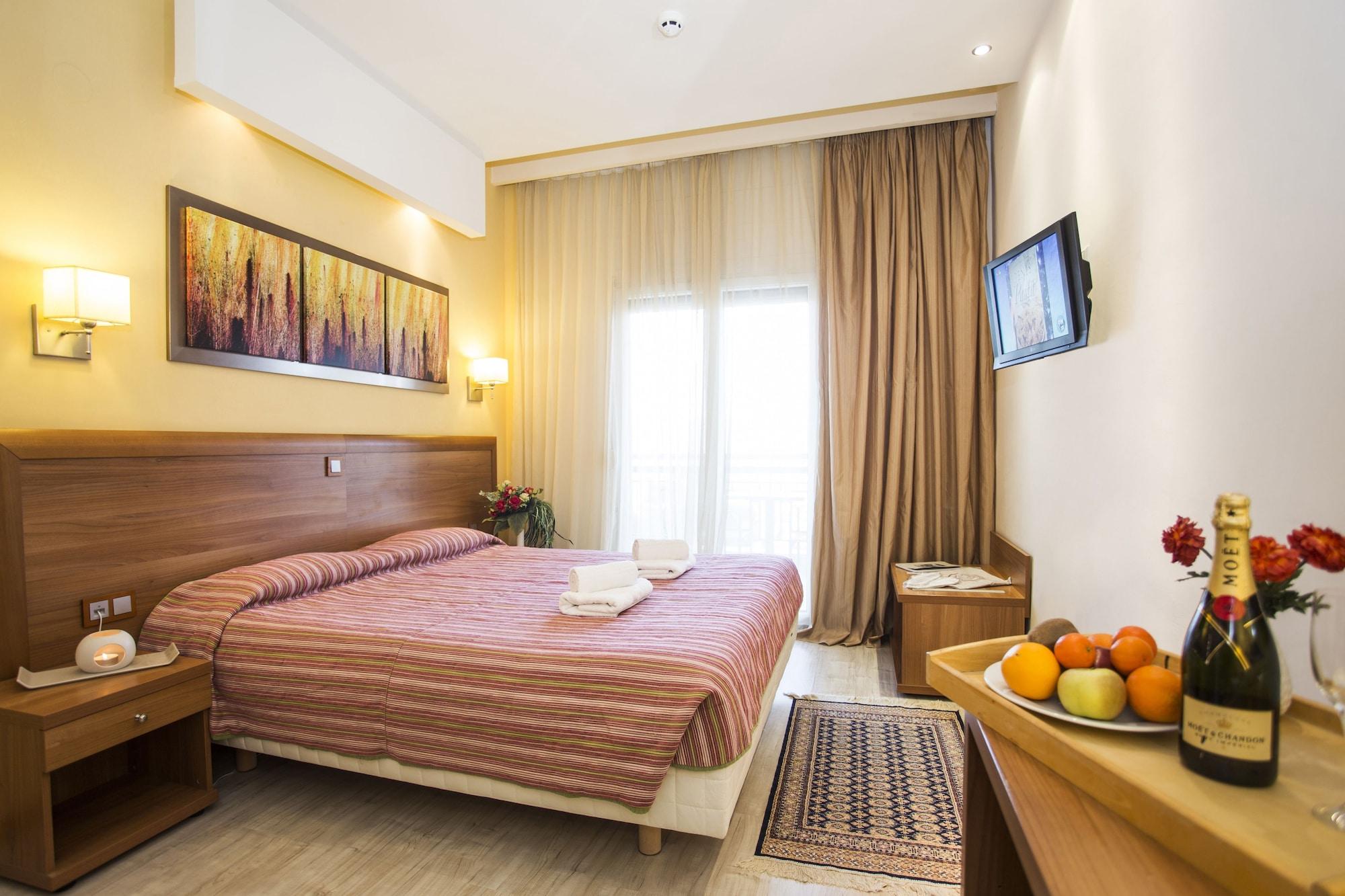 Pefka Hotel Солун Екстериор снимка