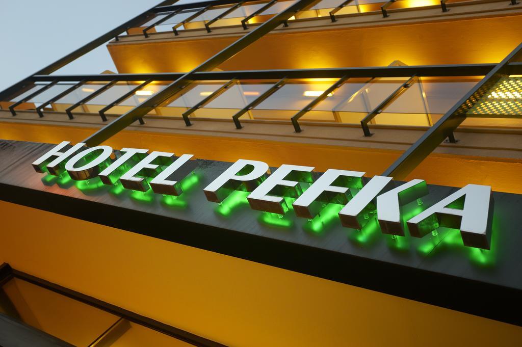 Pefka Hotel Солун Екстериор снимка